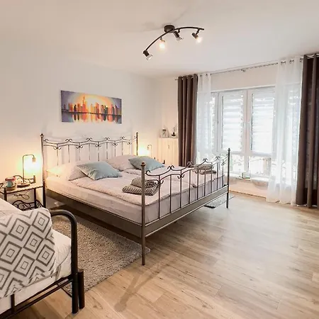 Schoene Helle & Gemuetliche In Altstadtnaehe Apartment